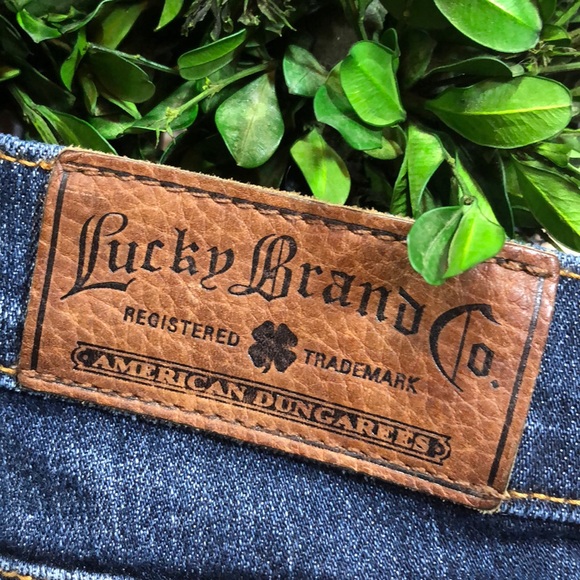 Lucky Brand Denim - Lucky Brand Sofia Slight Flare Jeans 31 x 31